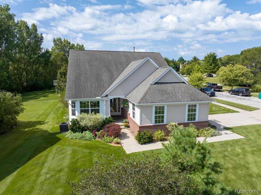 7427 LAKE Street, Dexter, MI 48130 — Photo 2