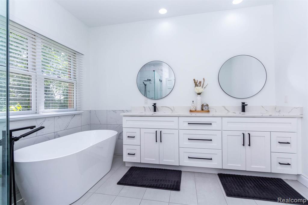 62874 Walker Court, 17, Washington, MI — Photo 27
