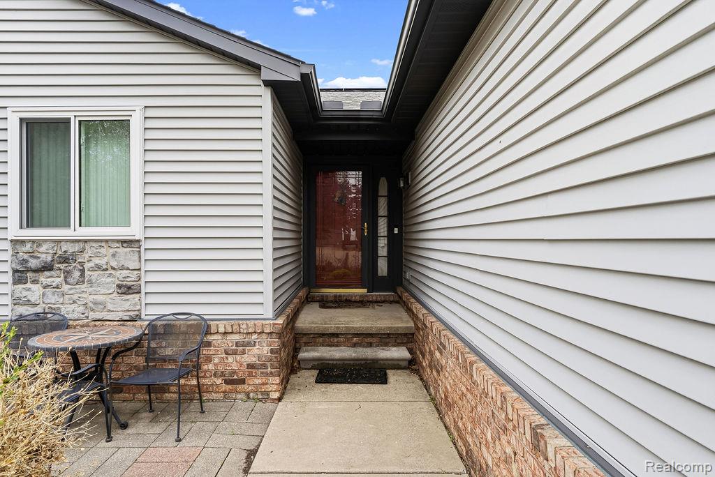 4713 Desert Bridge Court, Highland, MI 48356 — Photo 6