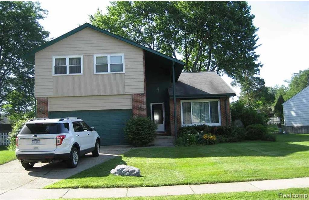 42195 PARK RIDGE Road, Novi, MI