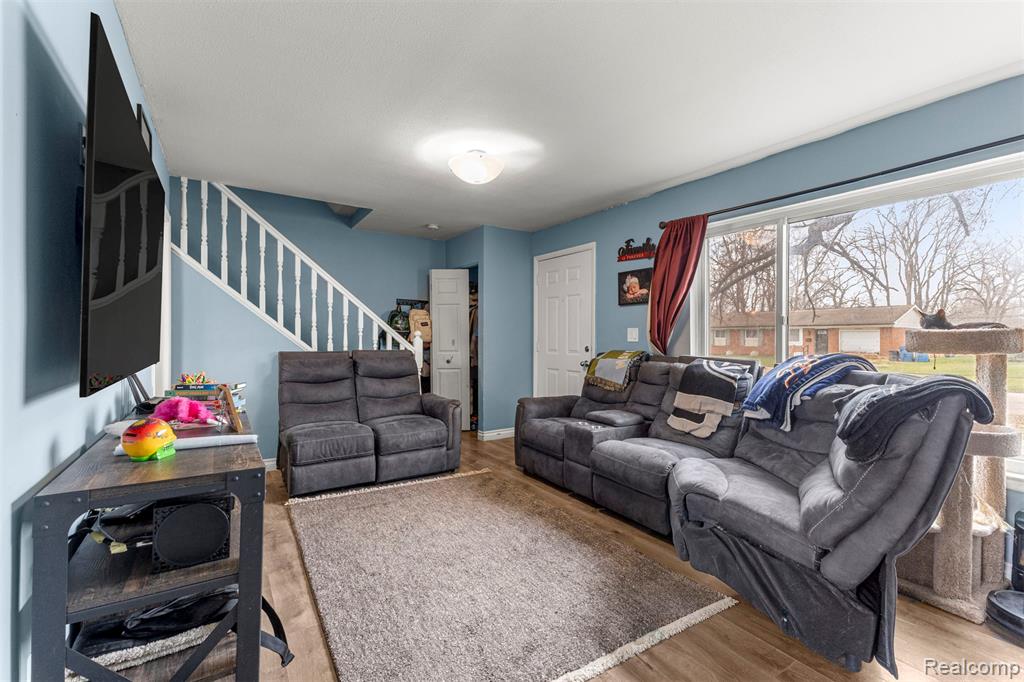 8781 Nottingham Drive, Ypsilanti, MI 48198 — Photo 13