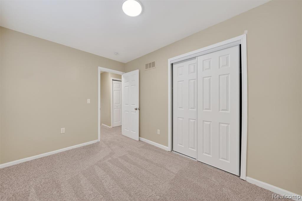 15654 Isabelle Street, Romulus, MI 48174 — Photo 12