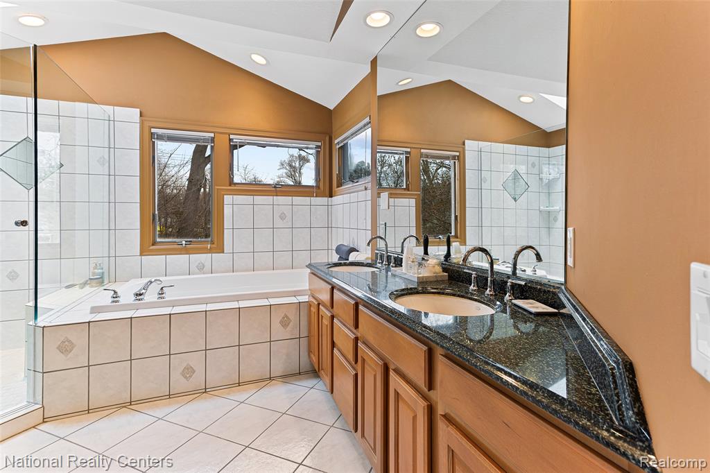 1100 Clearwater Boulevard, White Lake, MI — Photo 46