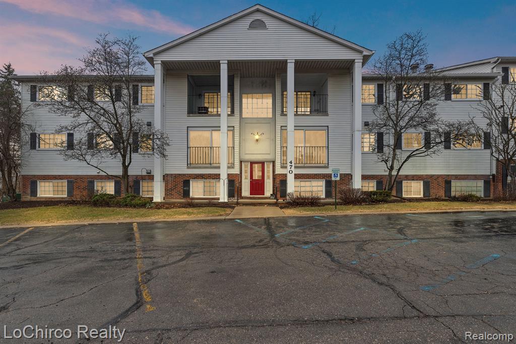 470 BALDWIN Avenue, Rochester, MI 48307 — Photo 2
