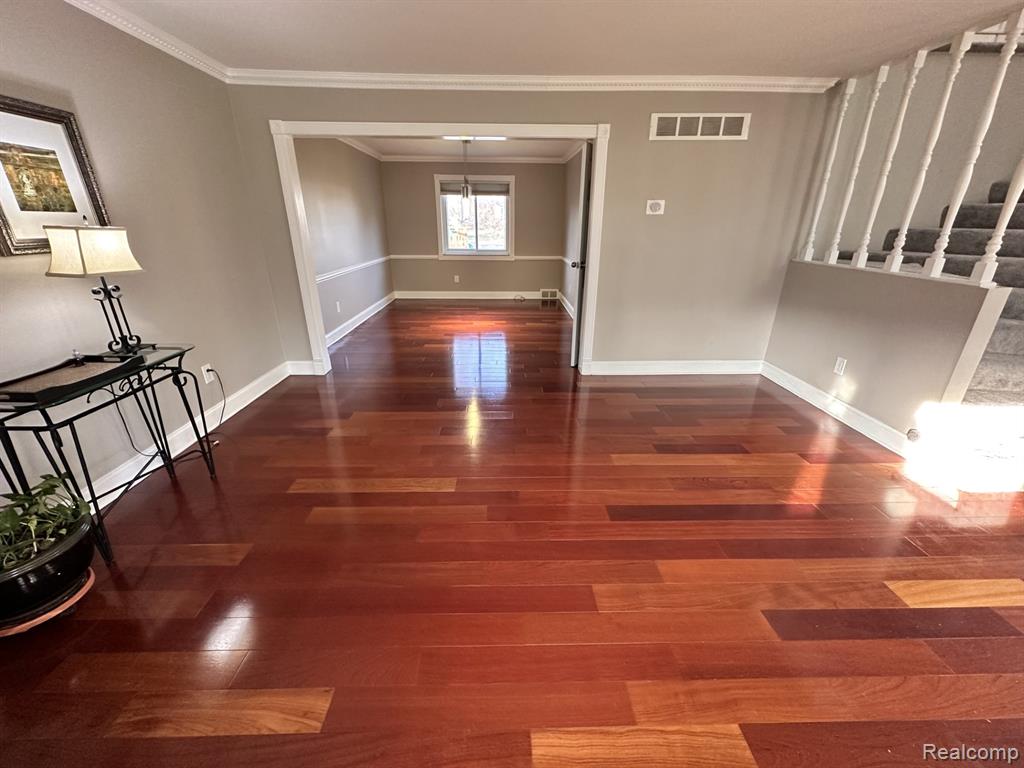 898 Portsmouth Drive, Troy, MI 48084 — Photo 2