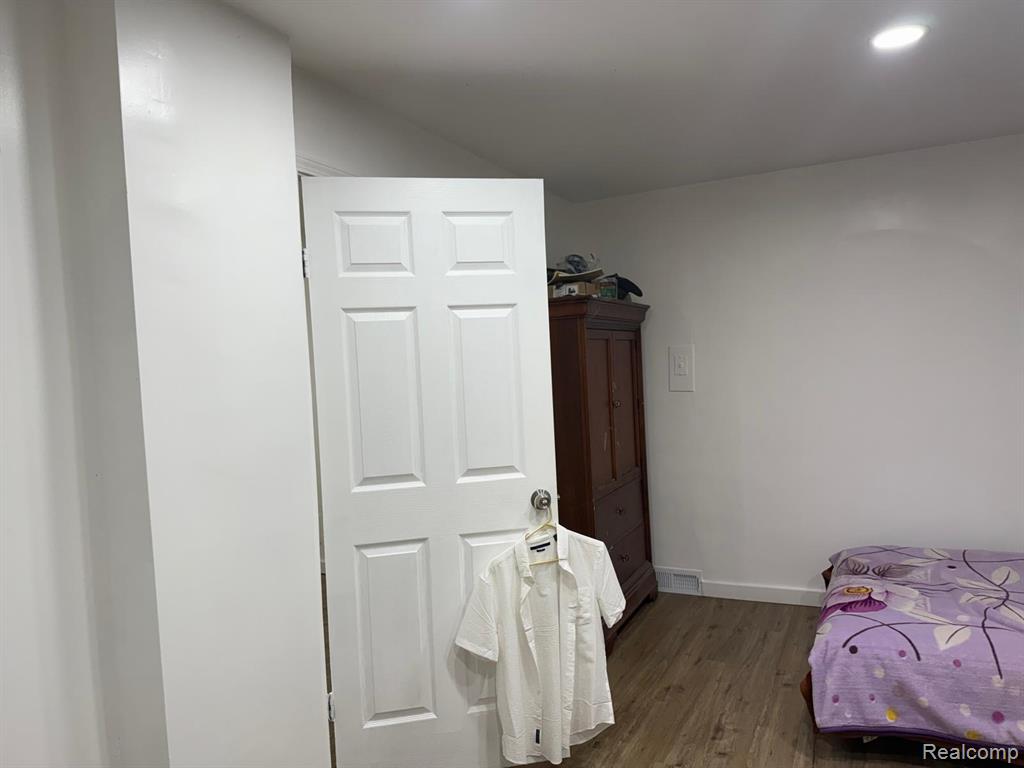 6107 Auburn, Detroit, MI 48228 — Photo 9