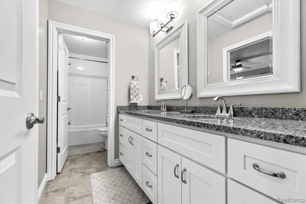8350 STONEY CREEK Drive, South Lyon, MI 48178 — Photo 24
