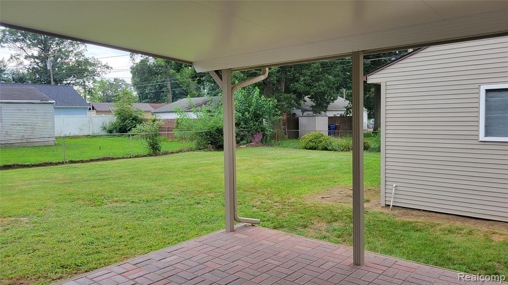 4910 Moore Street, Wayne, MI 48184 — Photo 17