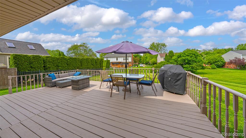 45300 White Pines Drive, Novi, MI — Photo 29
