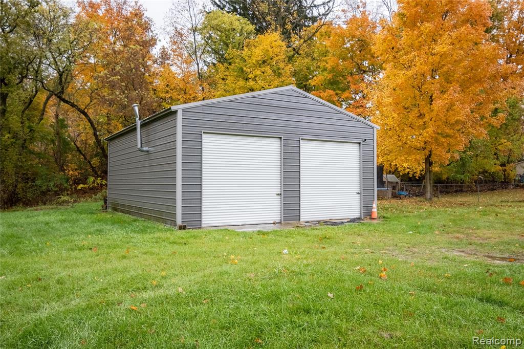 8212 Tindall Road, Davisburg, MI 48350 — Photo 31