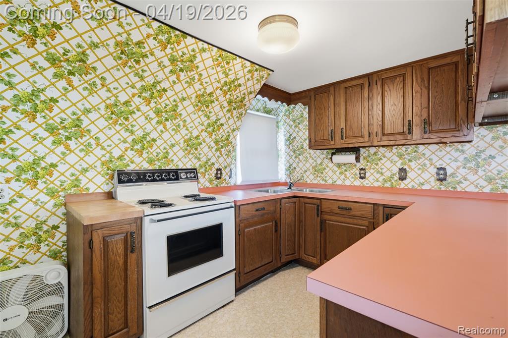 8636 Tindall Road, Davisburg, MI 48350 — Photo 49