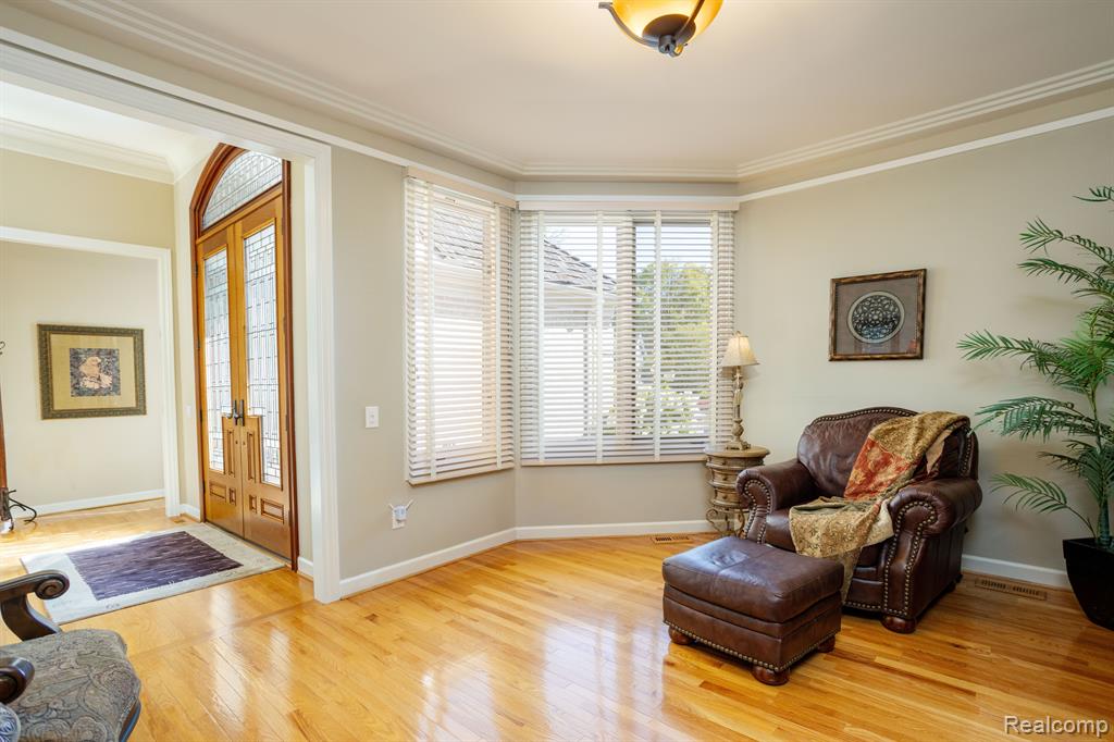 5130 OAKBROOKE Drive, West Bloomfield, MI 48323 — Photo 12