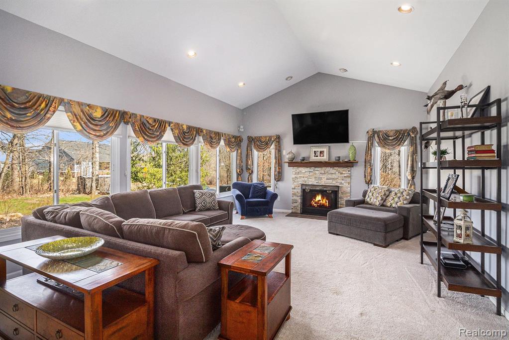 57598 HIDDEN TIMBERS Drive, South Lyon, MI 48178 — Photo 13