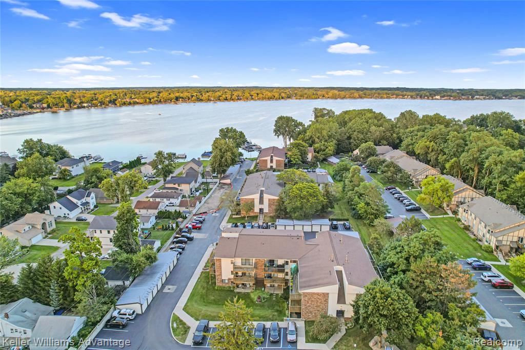 855 S Pontiac Trail, Walled Lake, MI 48390 — front exterior