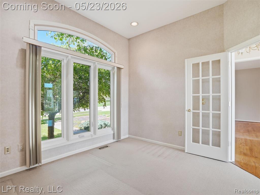 860 Troon, Highland, MI — Photo 21