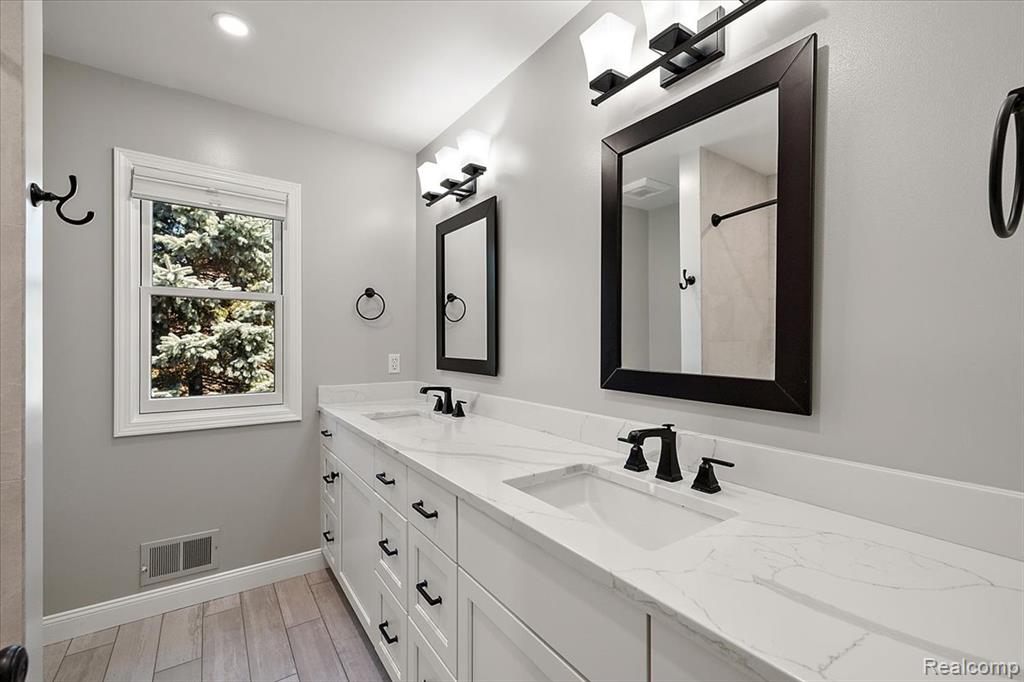 6591 Tree Knoll Drive, Troy, MI 48098 — Photo 36