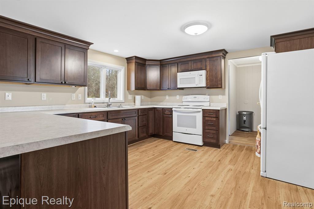 6300 Yager Road, Kimball, MI — Photo 15