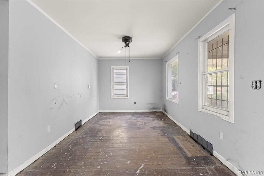 6025 Rosemont Avenue, Detroit, MI 48228 — Photo 5