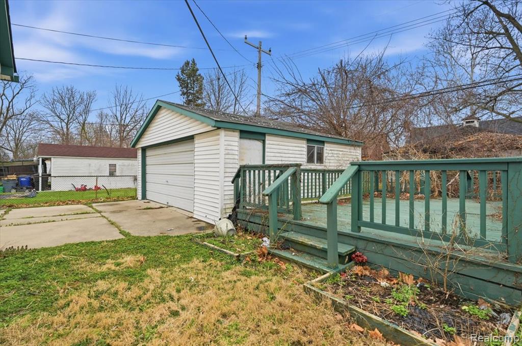 9193 Rutherford Street, Detroit, MI 48228 — Photo 24