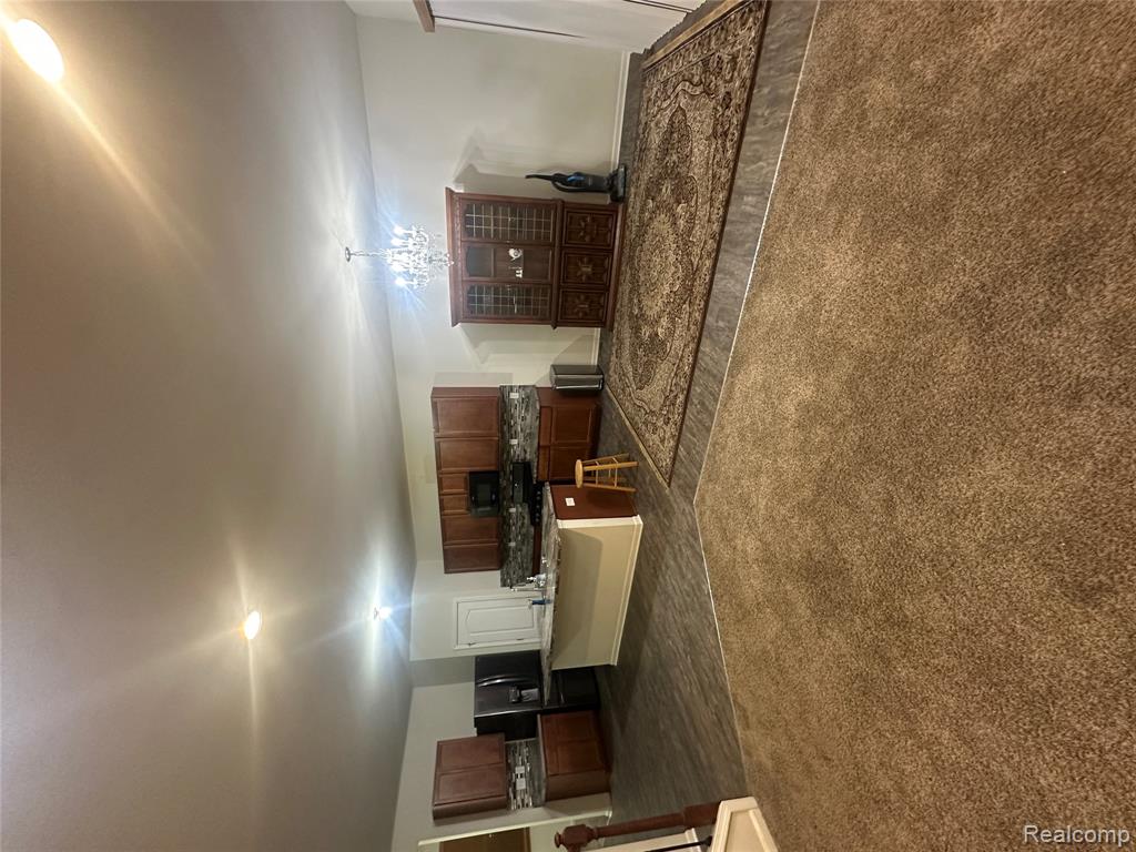 8731 QUINCY Drive, Westland, MI — Photo 6
