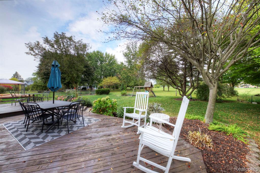 46500 E Oak Manor Court, Canton, MI 48187 — Photo 44