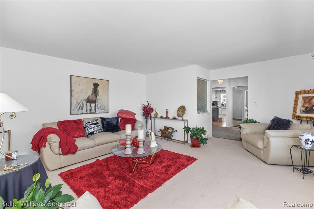 14154 Fenton, Redford, MI 48239 — Photo 9