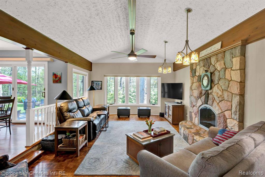 5753 CHERRY CREST Drive, West Bloomfield, MI — Photo 16