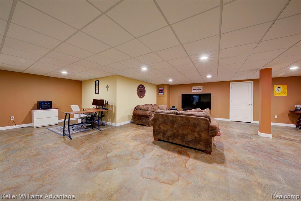 49074 RAINBOW Lane N, Northville, MI 48168 — Photo 28