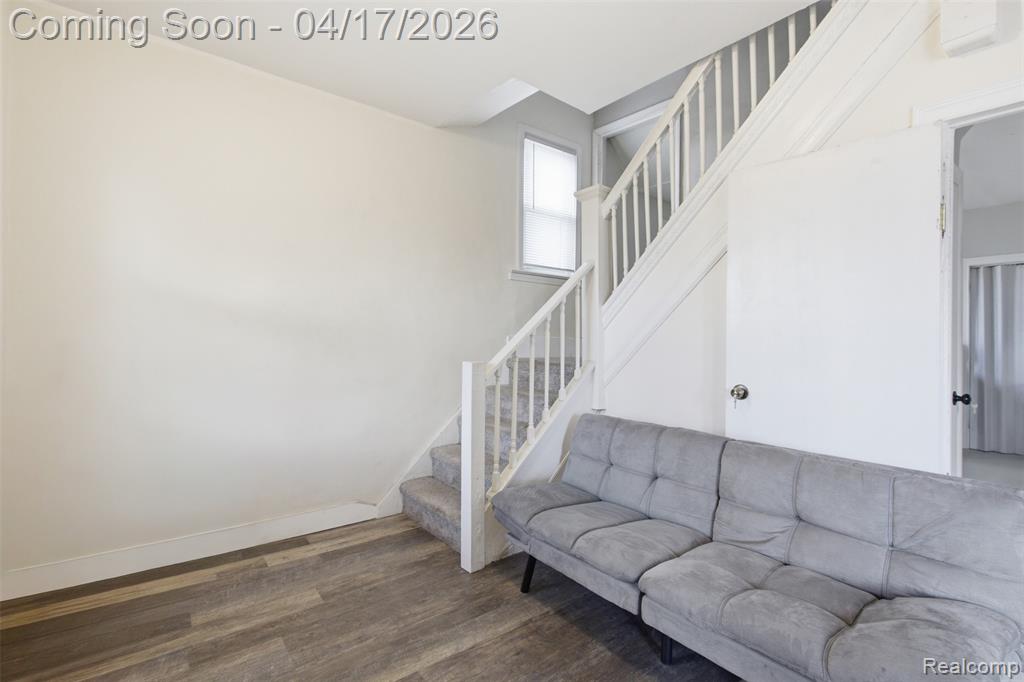 5729 Maxwell Street, Detroit, MI 48213 — Photo 3