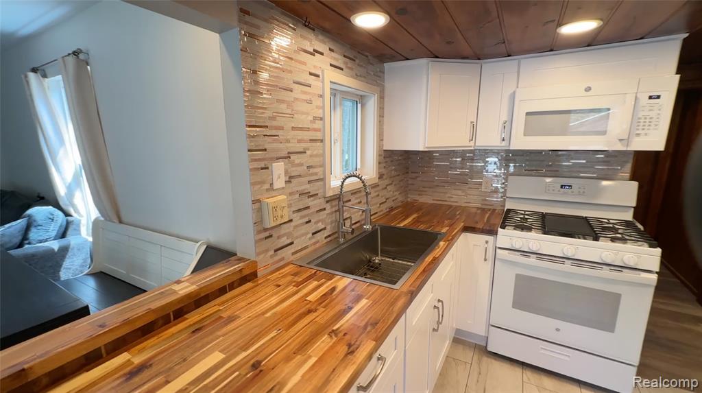 5089 Cottage Dr SE Drive SE, Kalkaska, MI 49646 — Photo 15