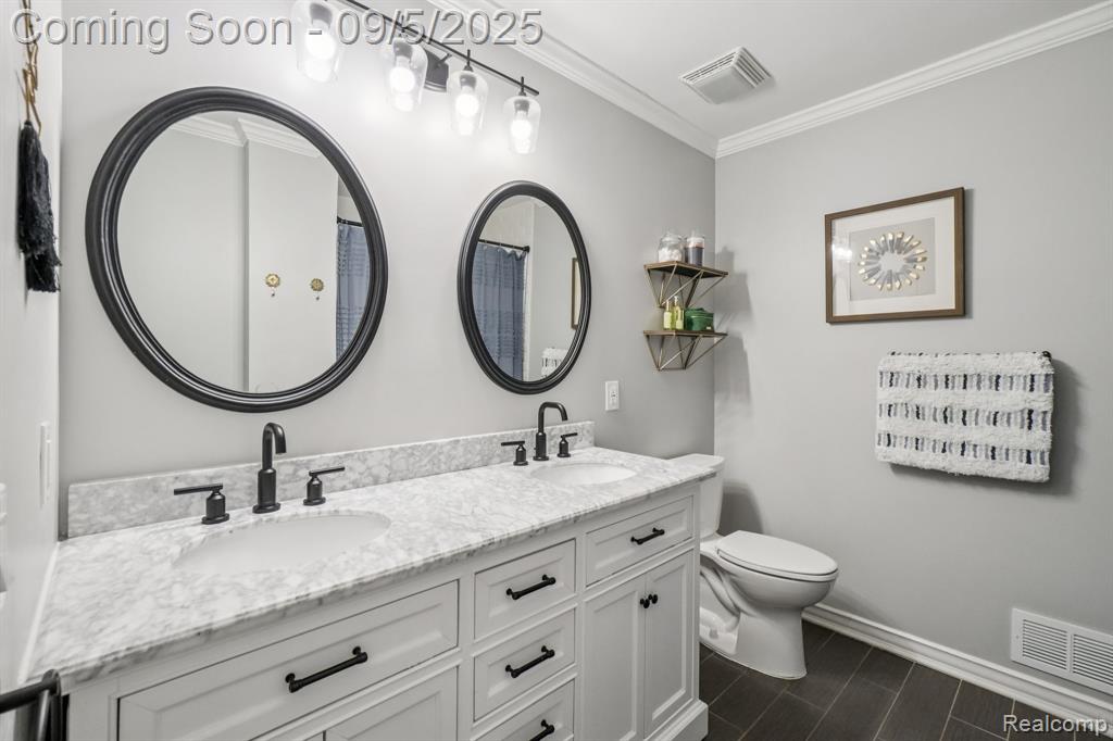 8127 Sleepy Time Court, Clarkston, MI 48348 — Photo 23