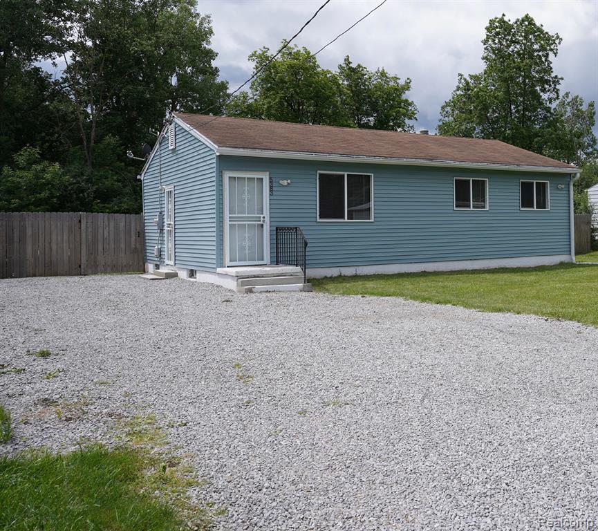 5383 NASSER Street, Flint, MI 48505 — Photo 4