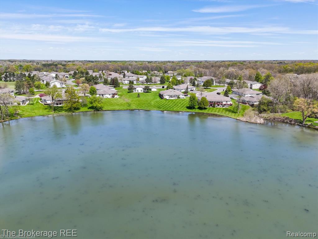 9538 Fenhill Drive, Grand Blanc, MI 48439 — Photo 57
