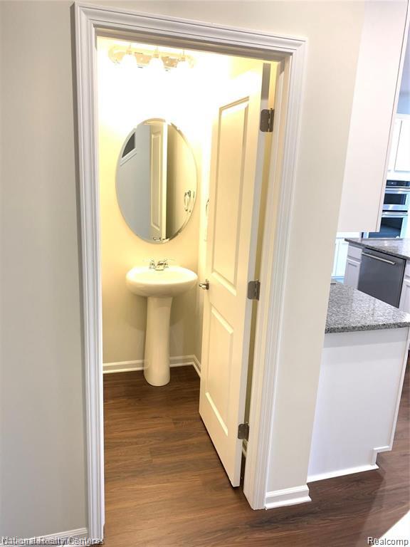 43683 Chancellor Lane, Novi, MI — Photo 13