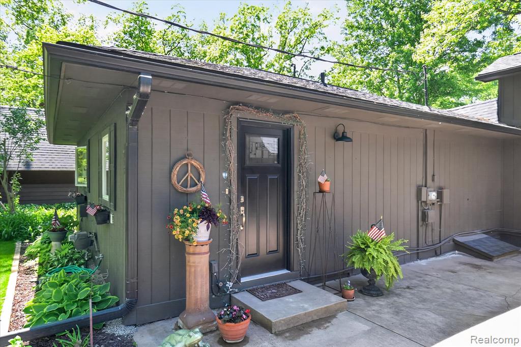 6415 Riverdale Road, Whitmore Lake, MI 48189 — Photo 11