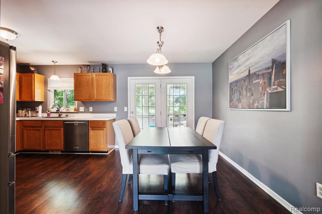 4060 STANMOOR Drive, Waterford, MI 48329 — Photo 15