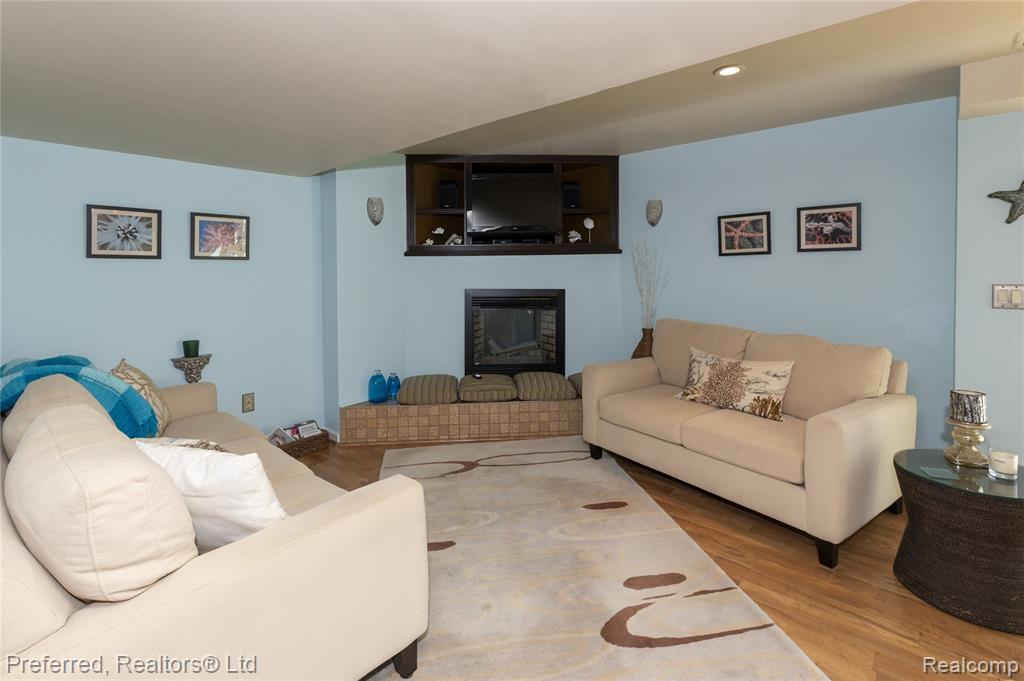 9350 Colony Farm Court, Plymouth, MI 48170 — Photo 49