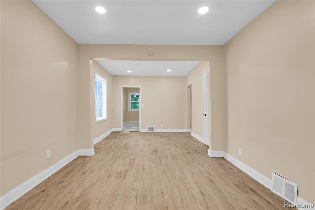 17421 Lumpkin Street, Hamtramck, MI 48212 — Photo 10
