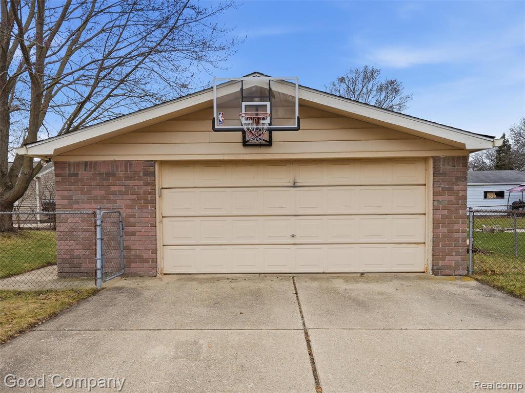 8717 Cologne Drive, Sterling Heights, MI 48314 — Photo 26
