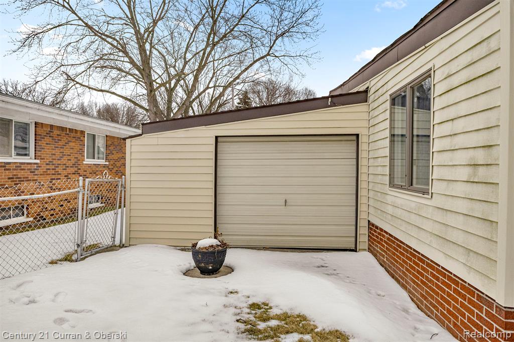 9768 Seavitt Drive, Allen Park, MI 48101 — Photo 27