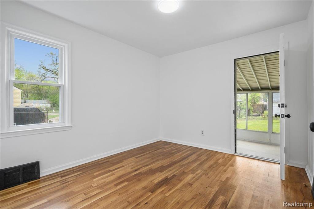 7491 PARKLAND, Redford, MI 48239 — Photo 21