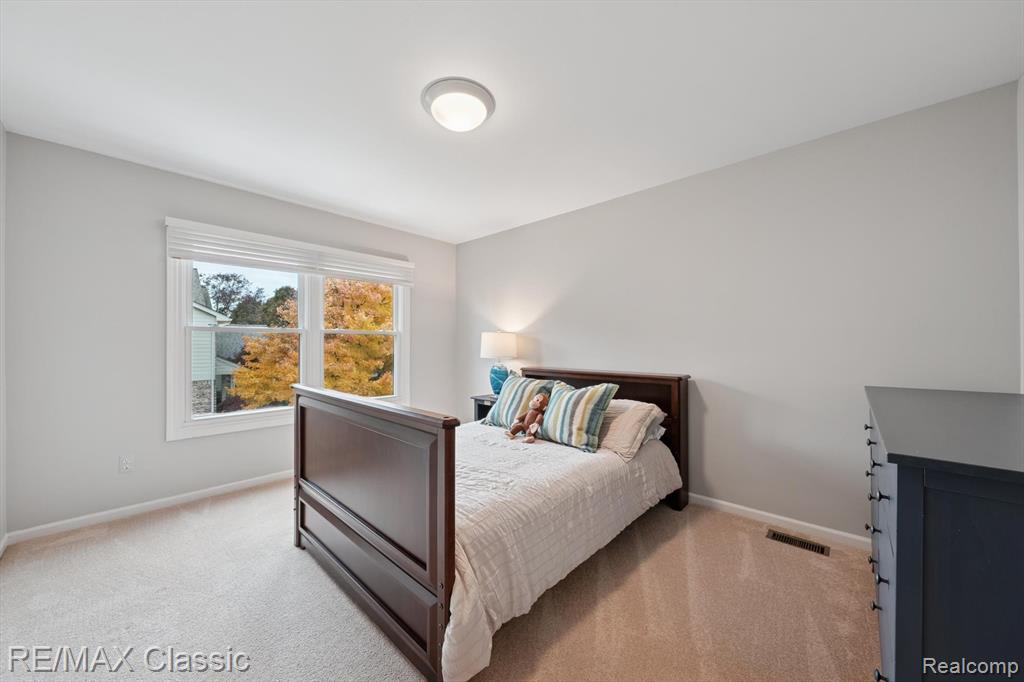 47595 Greenwich Drive, Novi, MI — Photo 35
