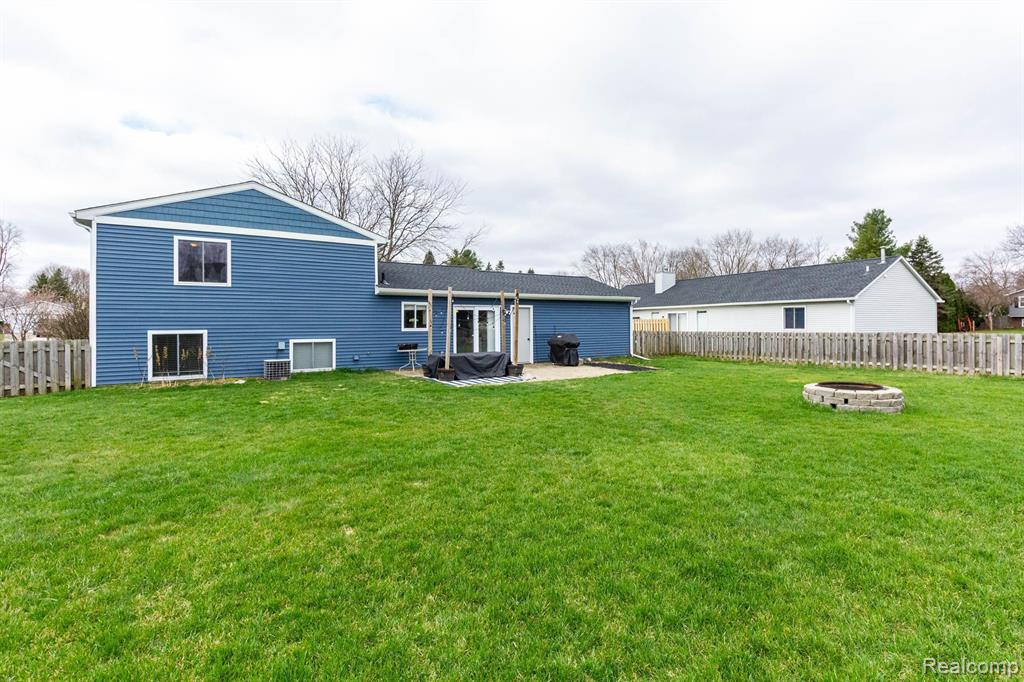 613 MURIEL Street, Pinckney, MI 48169 — Photo 25
