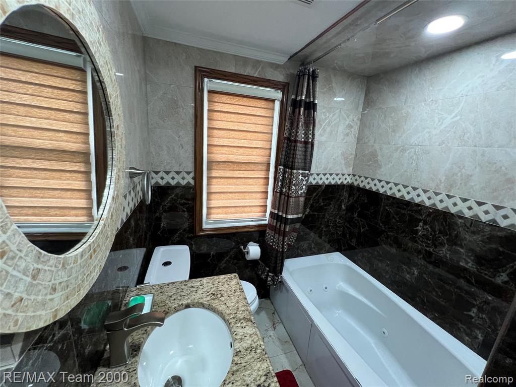 6410 Orchard Avenue, Dearborn, MI 48126 — Photo 16