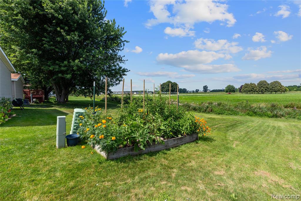 4472 Wynnwood Drive, Howell, MI 48843 — Photo 43