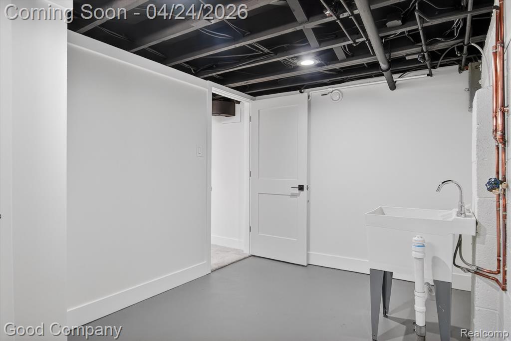 4336 Mandalay Avenue, Royal Oak, MI 48073 — Photo 43