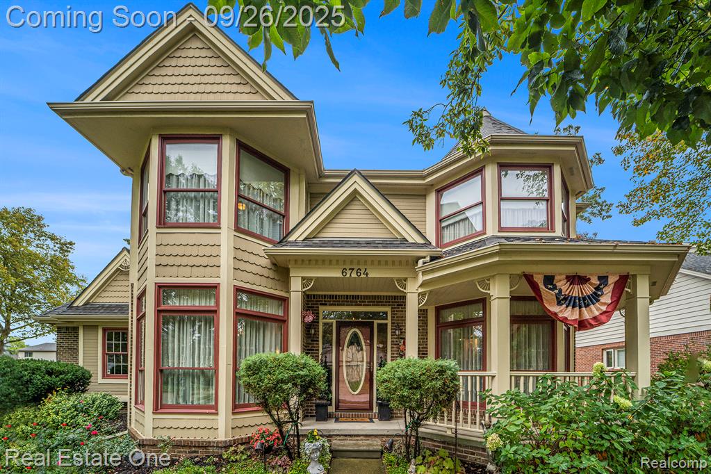 6764 Redford Circle, Troy, MI 48085 — Photo 42