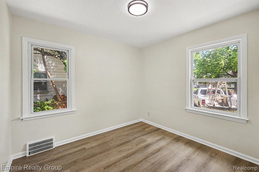 4575 Neff Avenue, Detroit, MI 48224 — Photo 11