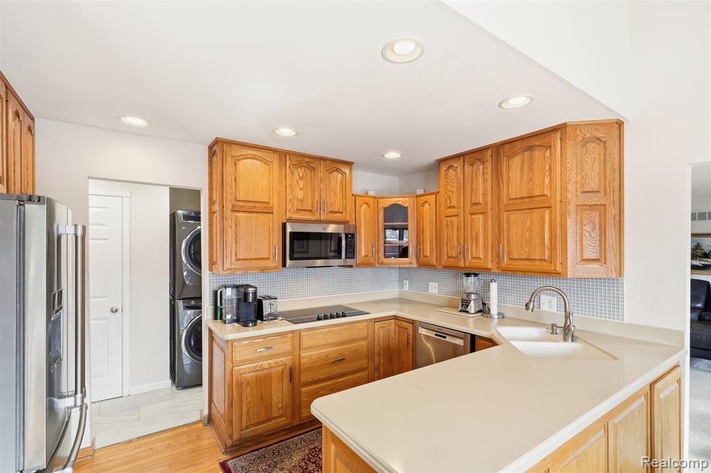 42192 Lochmoor Street, 35, Clinton Twp, MI 48038 — Photo 10