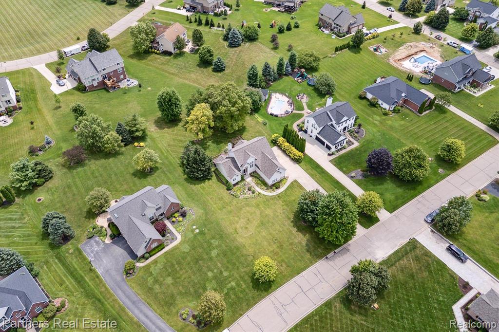 822 SADDLE CLUB Lane, Howell, MI 48843 — Photo 56